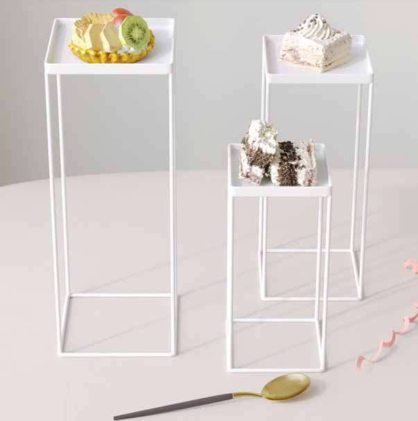 W9 - Stands