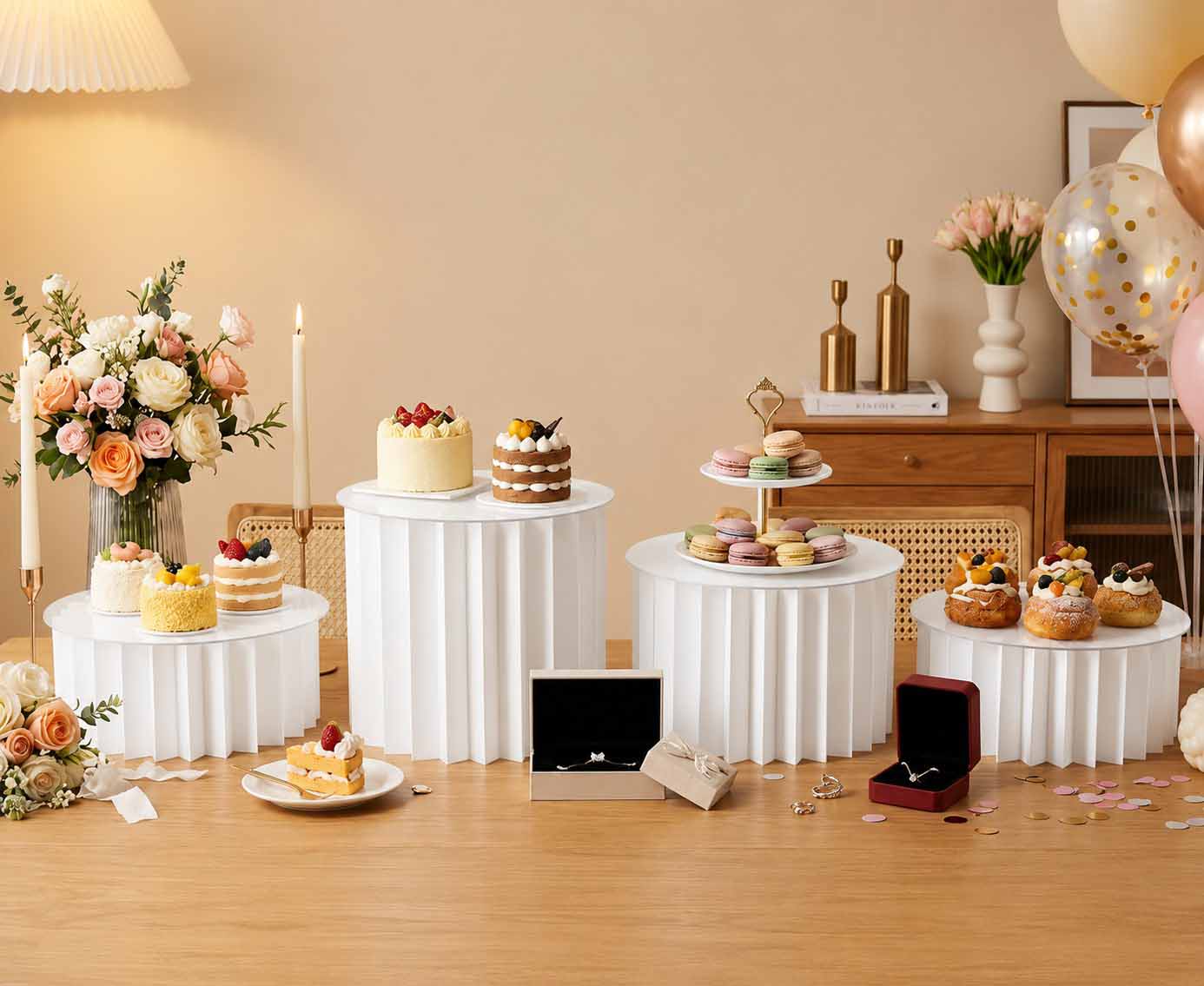 W8 - Cake Stands